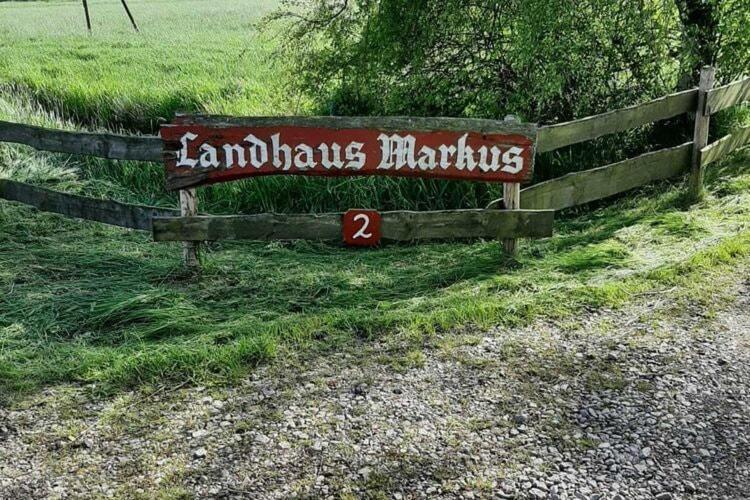 Apartment Landhaus Markus, Suederschwei Stadland Экстерьер фото